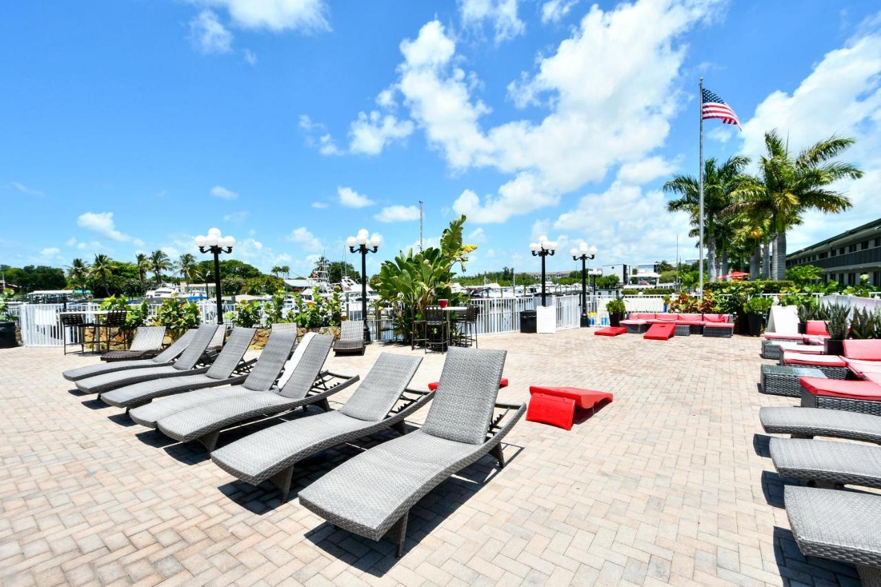 Remodeled, Huge Pool, Tiki Bar & Grill, Quiet Room Sarasota megye Kültér fotó