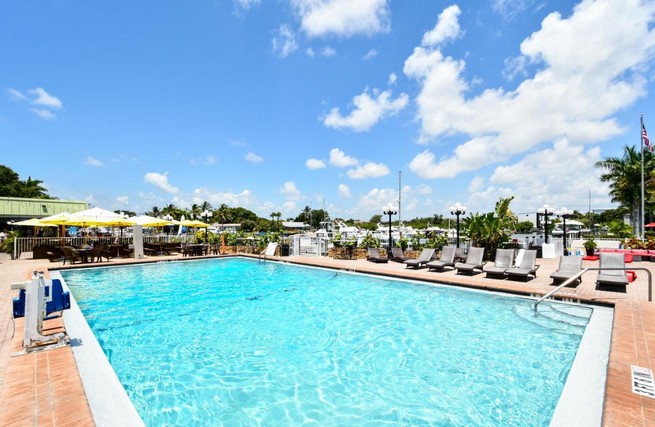 Remodeled, Huge Pool, Tiki Bar & Grill, Quiet Room Sarasota megye Kültér fotó